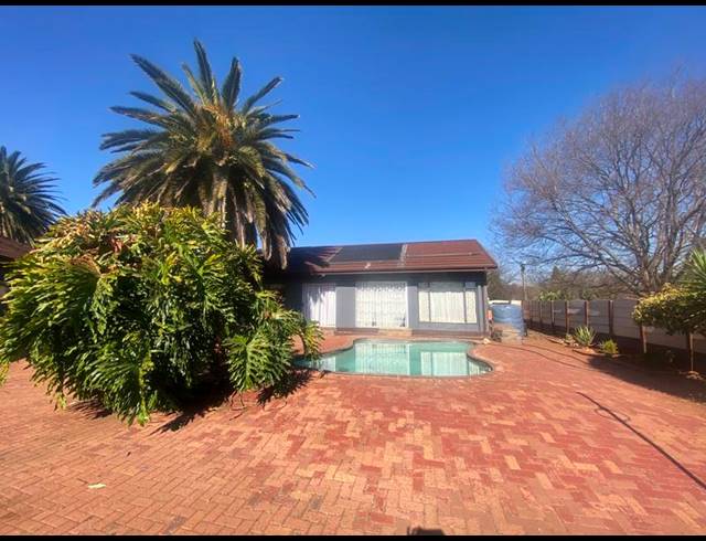 4 BEDROOM HOUSE FOR SALE IN KANONKOP